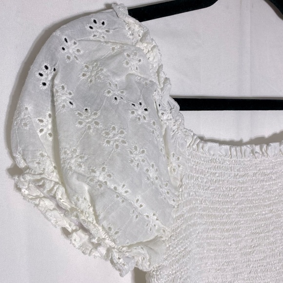 5/$25 Shein White Eyelet Puff Sleeve Smocked Crop Top XL - Picture 8 of 12
